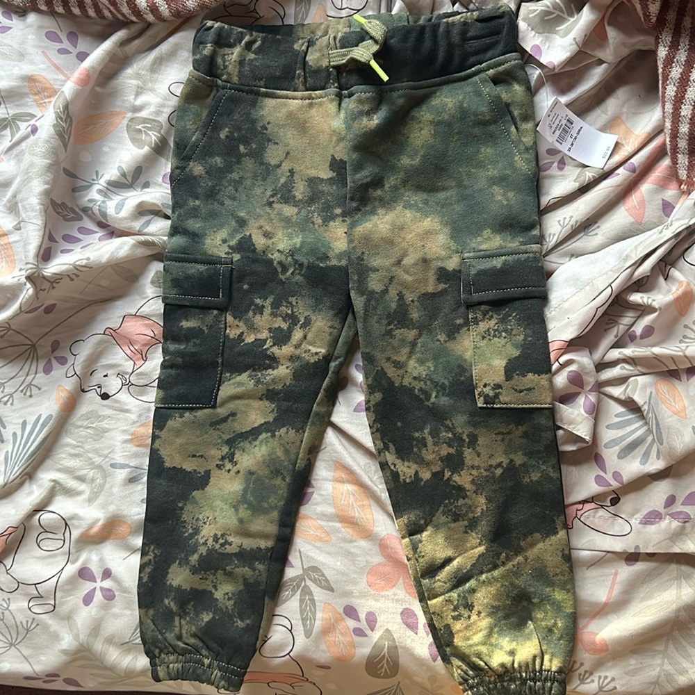 Toddler boy camo sweatpants with pockets